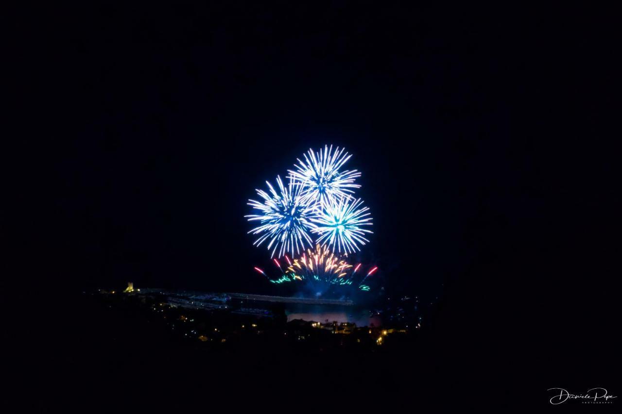 Le 3 Case Di Mia Marciana Marina  Buitenkant foto