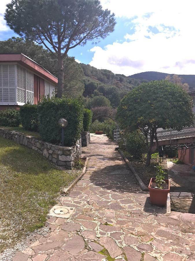 Le 3 Case Di Mia Marciana Marina  Buitenkant foto